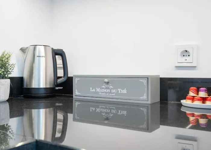 Brand New In Center- Cd7 * ルクセンブルク